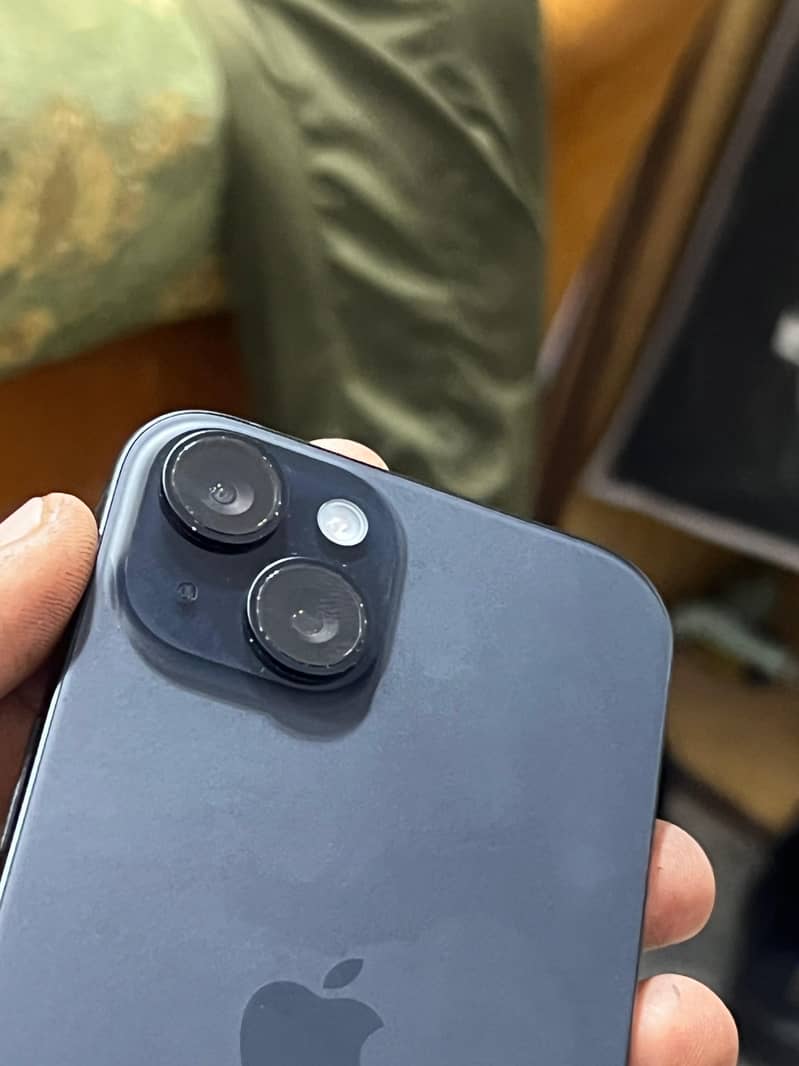 Apple iPhone 15 0