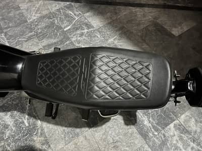 New seat. 1month pala 3500 ke li thi