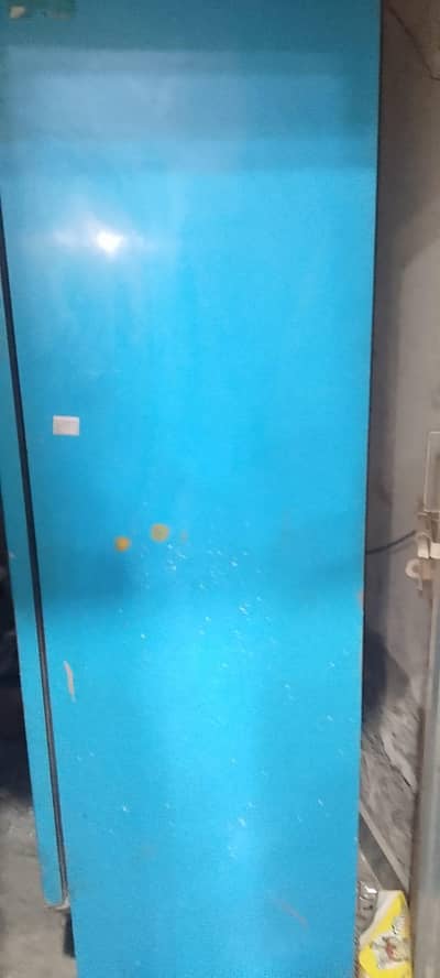 Chiller/fridge for sale