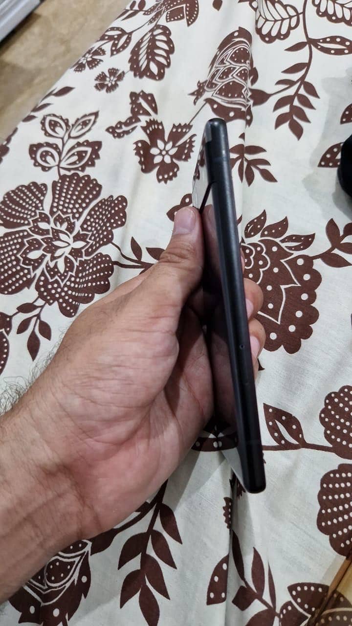 Google Pixel 6a 1
