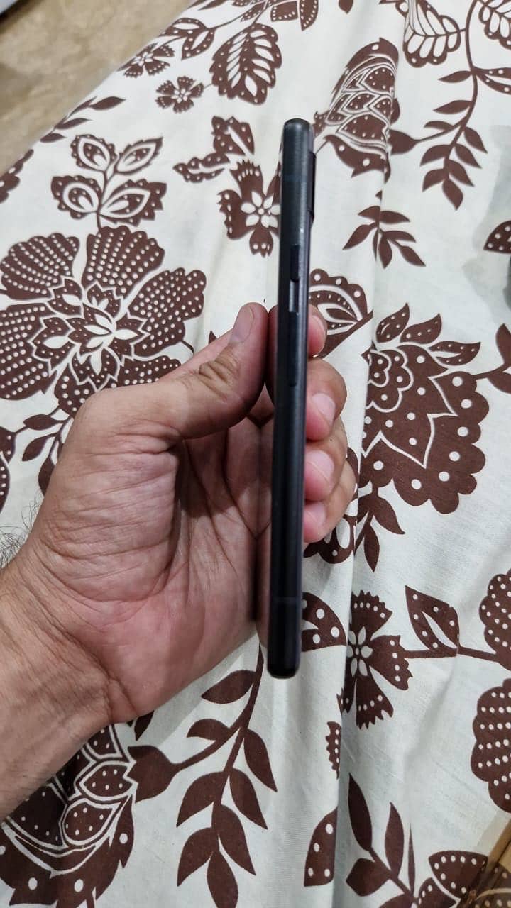 Google Pixel 6a 4