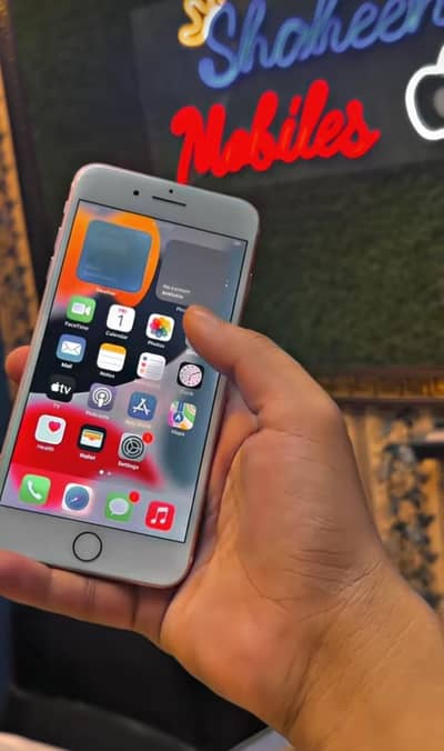 iPhone 7plus 128 GB PTA approvd my whatapp number 03-09-37-13-671