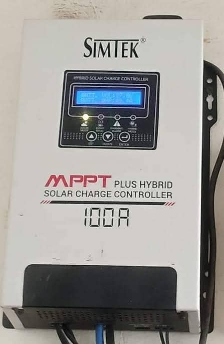 Simtek MPPT solar controller 100A 0