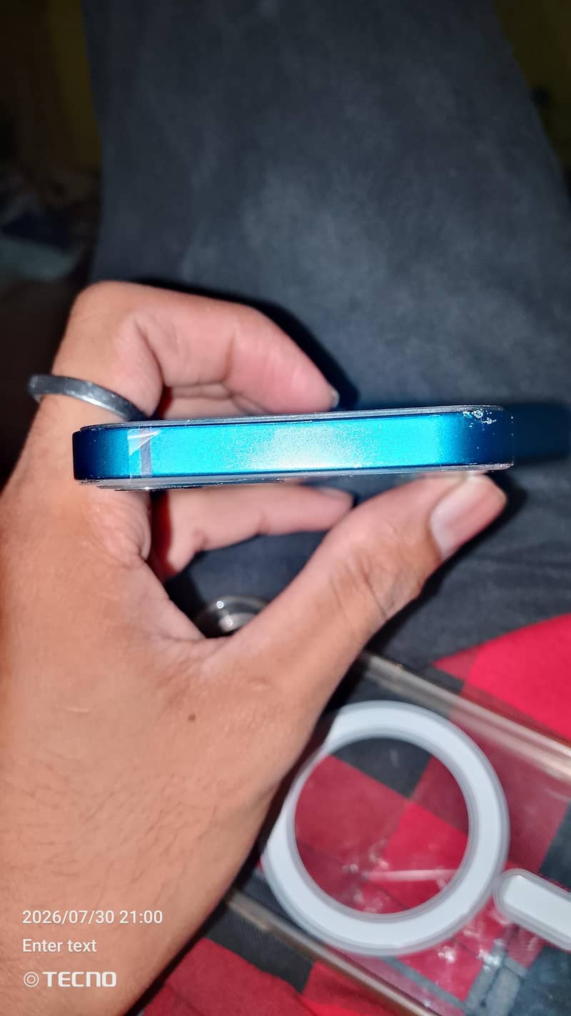 Apple iPhone 12 mini 4
