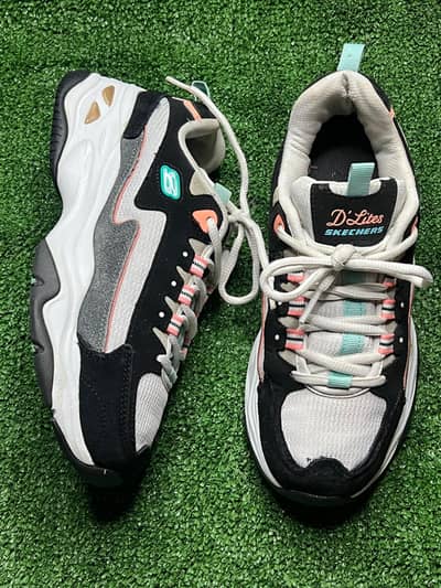 sketchers shoes