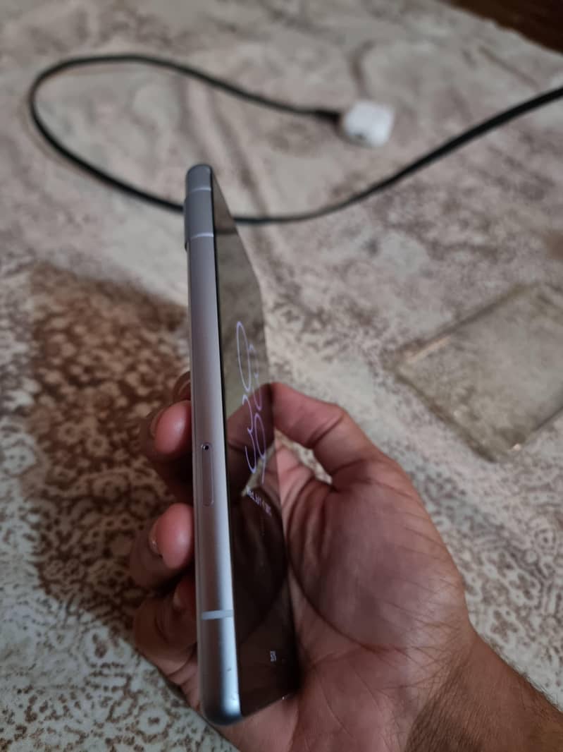 Google Pixel 7a 4