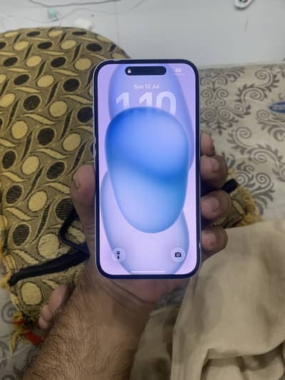 Apple iPhone 15