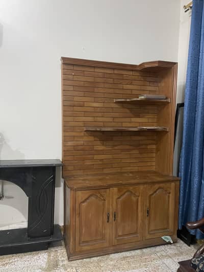 Display shelf