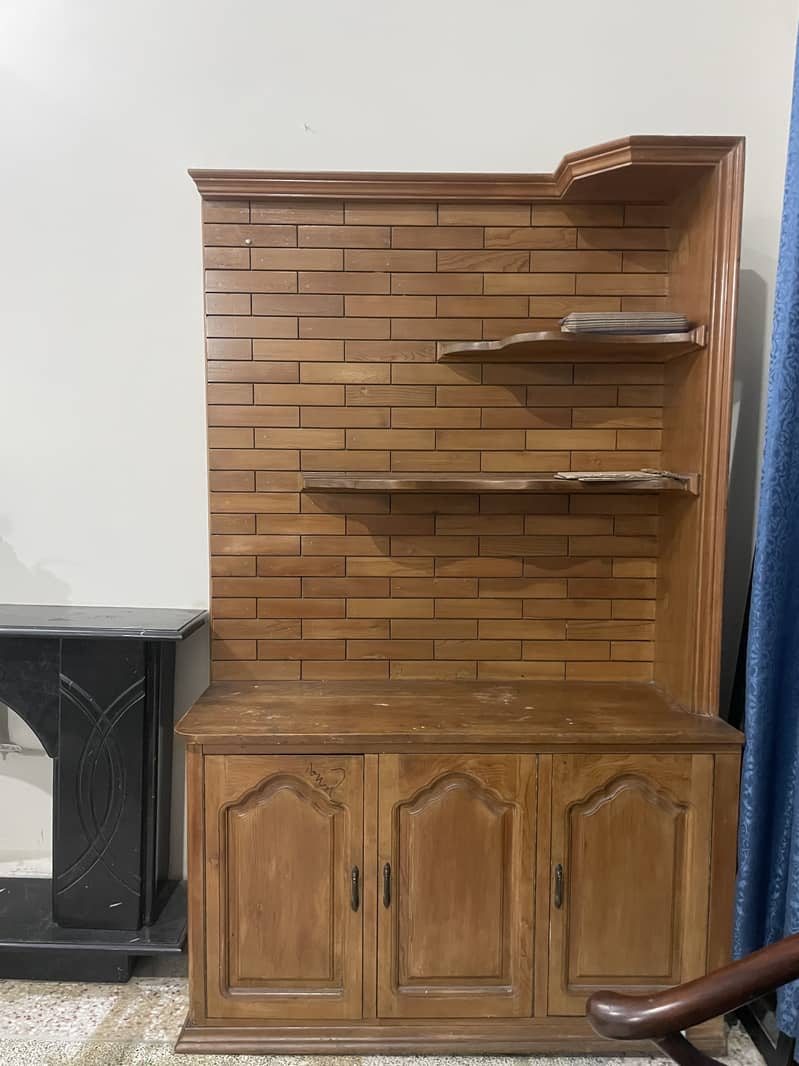 Display shelf 1