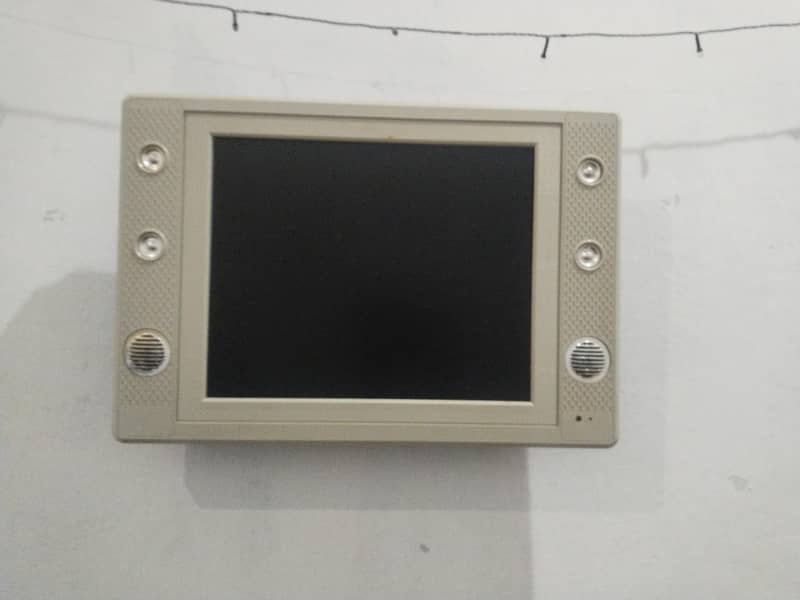 used LCD 0