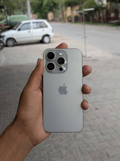 Apple iPhone 15 Pro