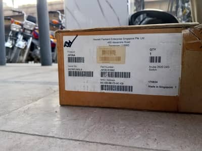 Hewlett Packard Enterprise (HPE) Aruba 2920 24G Switch.