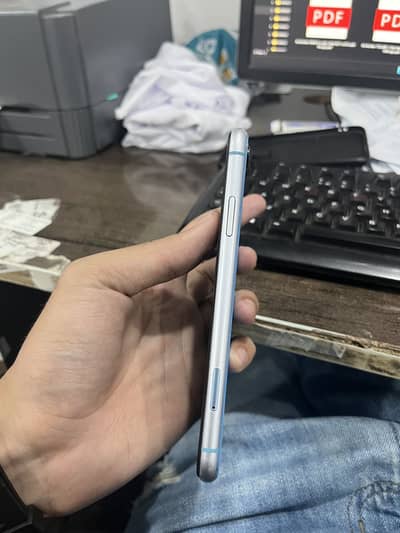 Apple iPhone XR
