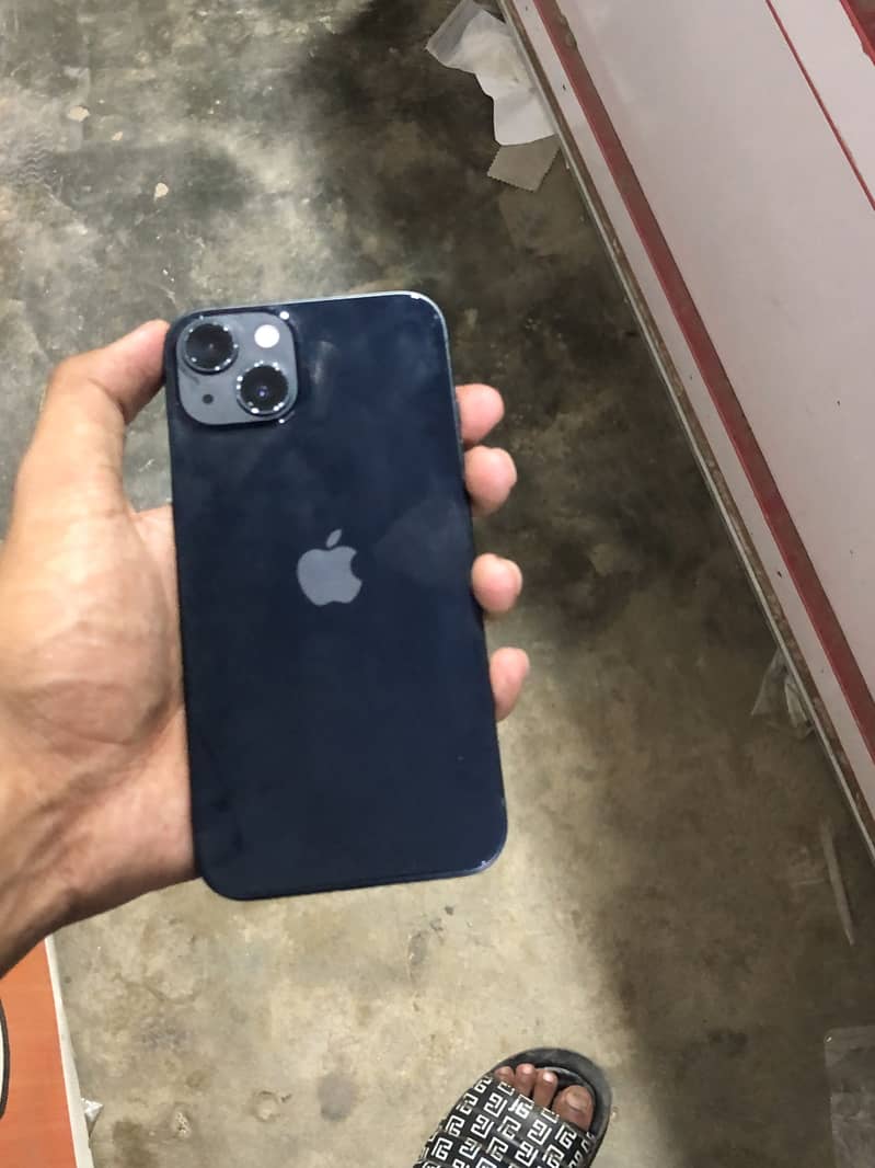 Apple iPhone 13 0