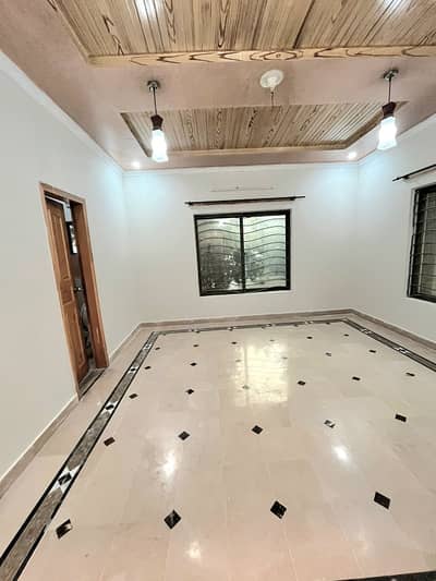 30x70 8 Marla Upper Portion For Rent G-14/4