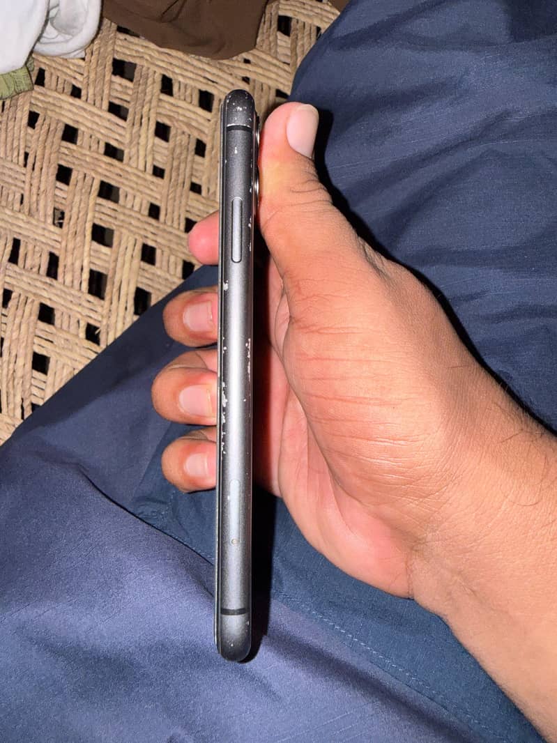 Apple iPhone 11 2