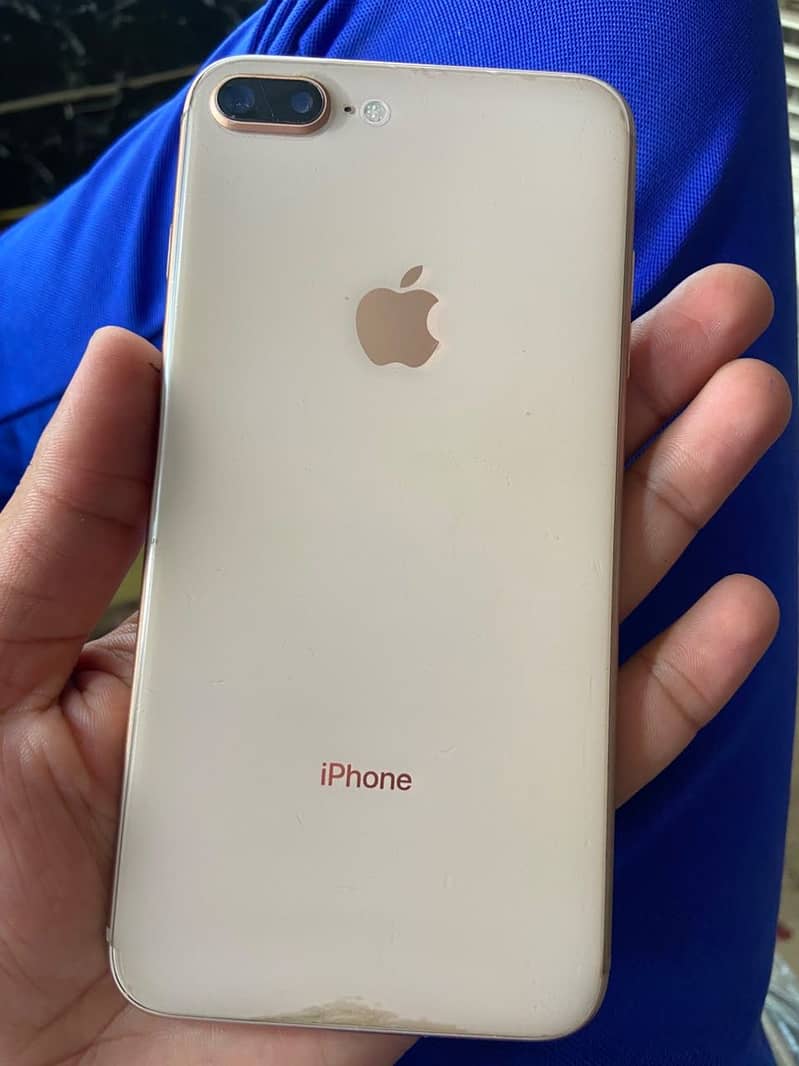 Apple iPhone 8 Plus 0