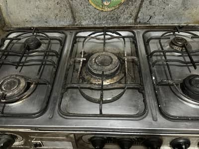 COOKING RANGE / STOVE