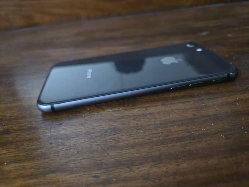 Apple iPhone 8 2