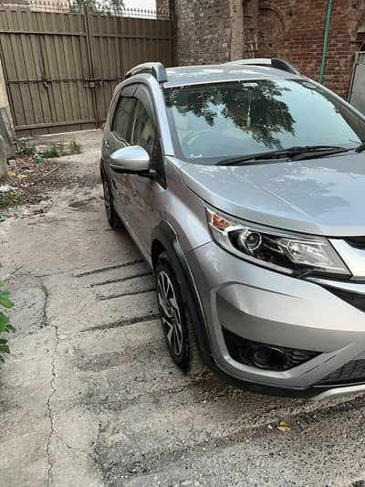 Honda BR-V 2017 | 100% Genuine Paint | 57k km | 7 Seater SUV Automatic