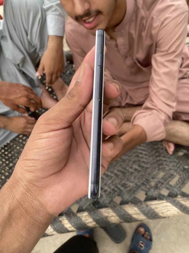 Apple iPhone SE 2