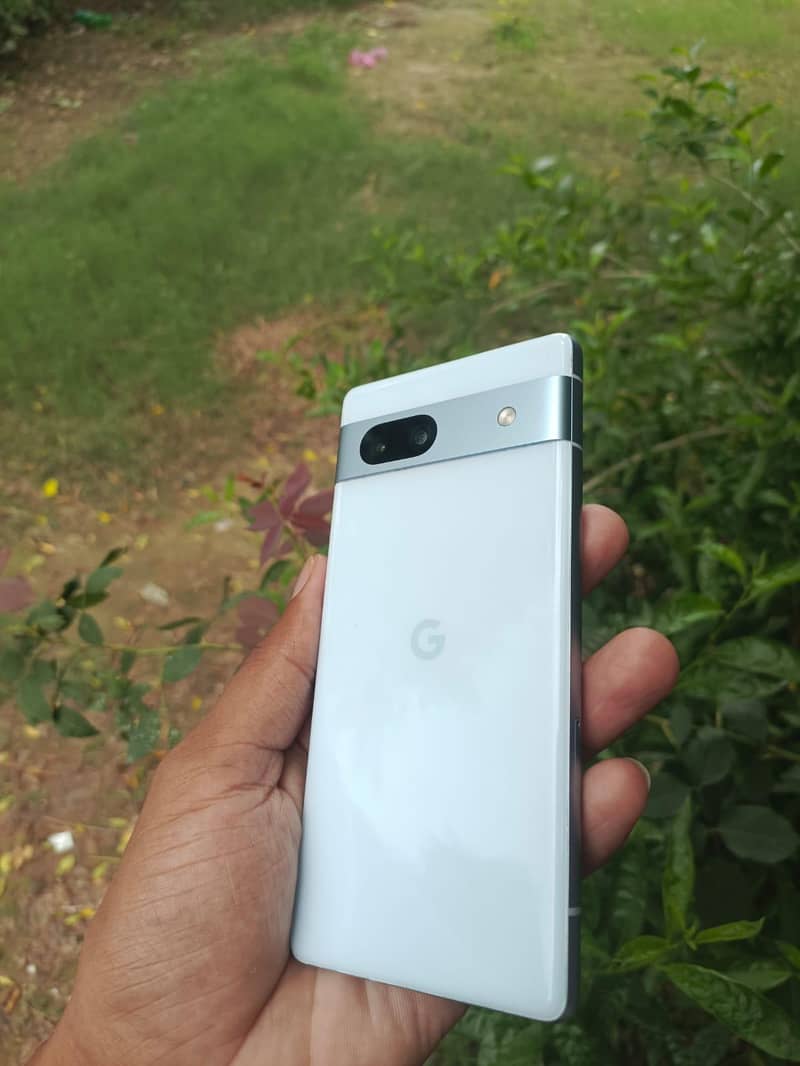 Google Pixel 7a 1