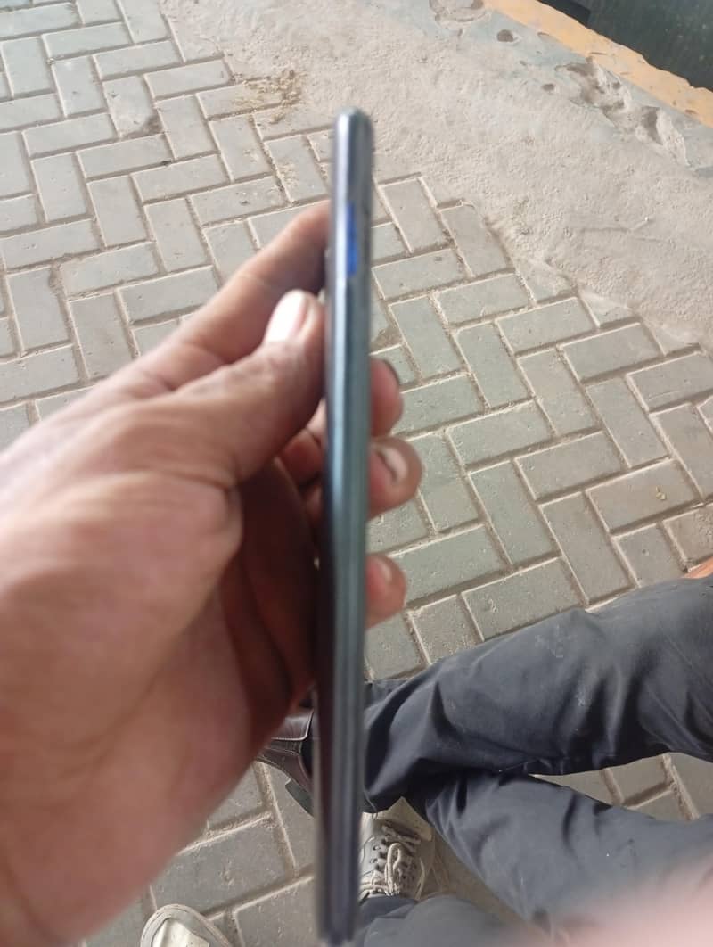 Tecno Spark 4 0