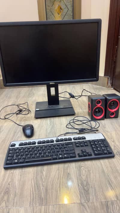 Dell 23" Wide Monitor Complete Desktop Setup – Hydraulic Stand