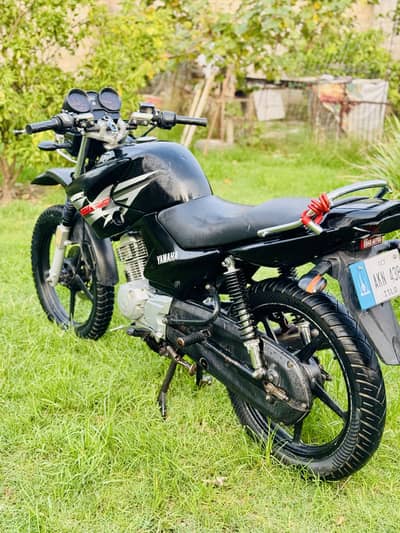 Yamaha ybr g