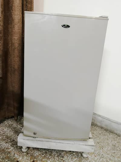 bedroom refrigerator - Dawlance