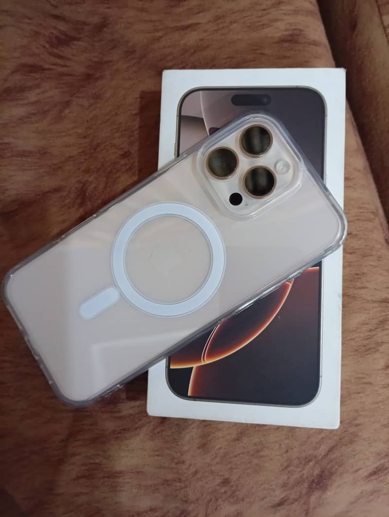 Apple iPhone 16 Pro Max 7