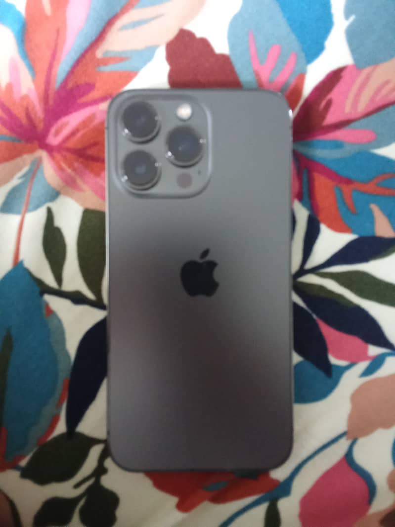 Apple iPhone 13 Pro 1