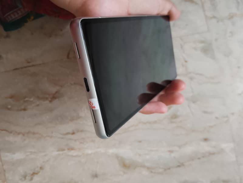 Google Pixel 7a 5