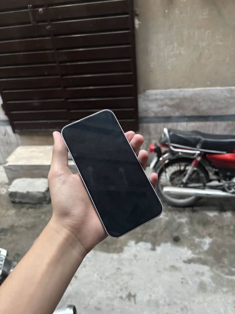 Apple iPhone 14 plus 1