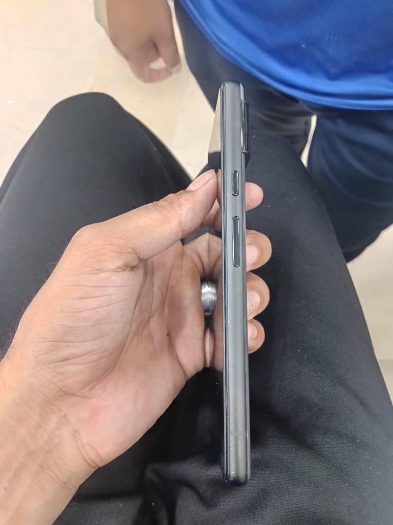 Google Pixel 6 4