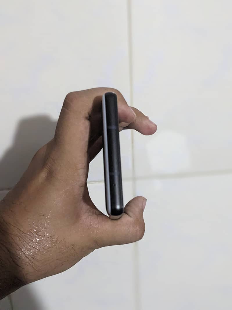 Google Pixel 6a 5