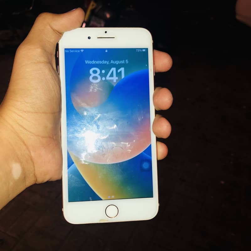 Apple iPhone 8 Plus 1