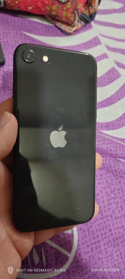 Apple iPhone SE