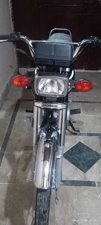 HONDA CG 125 2025 KARACHI NUMBER EXCELLENT CONDITION
