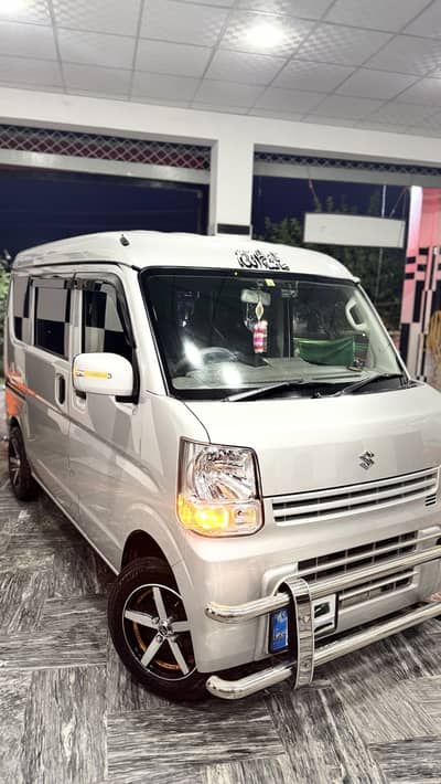 Suzuki Every 2025
