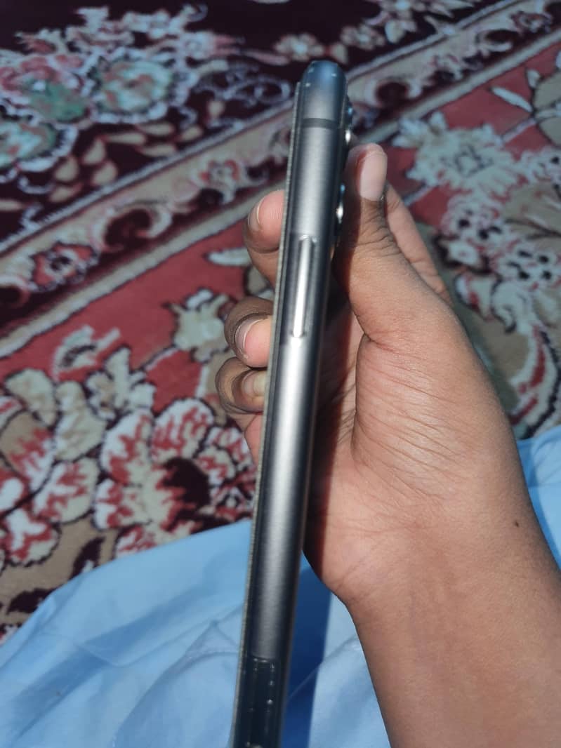 Apple iPhone 11 2