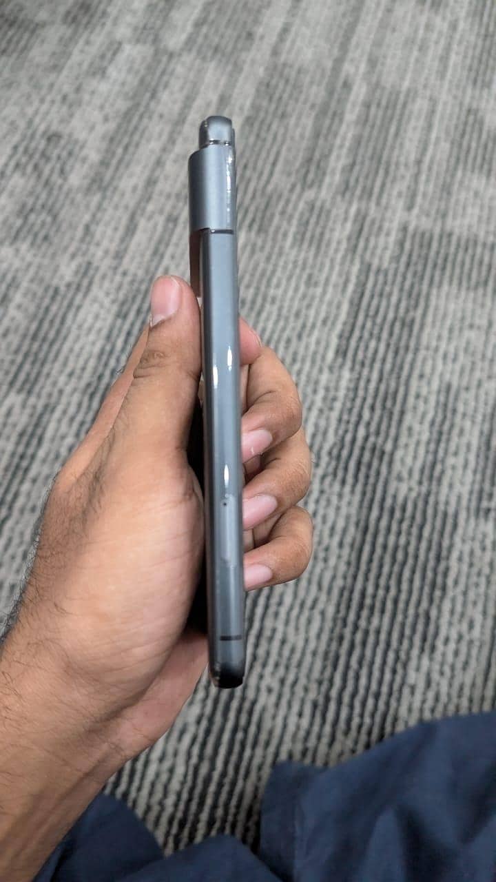 Google Pixel 8 3