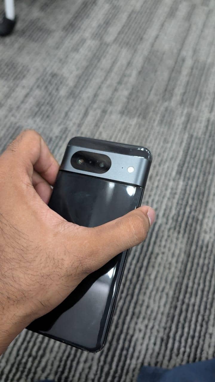 Google Pixel 8 6