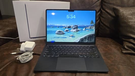 Macbook Air M2 (16/256)