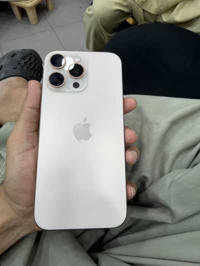 Apple iPhone 16 Pro Max JV