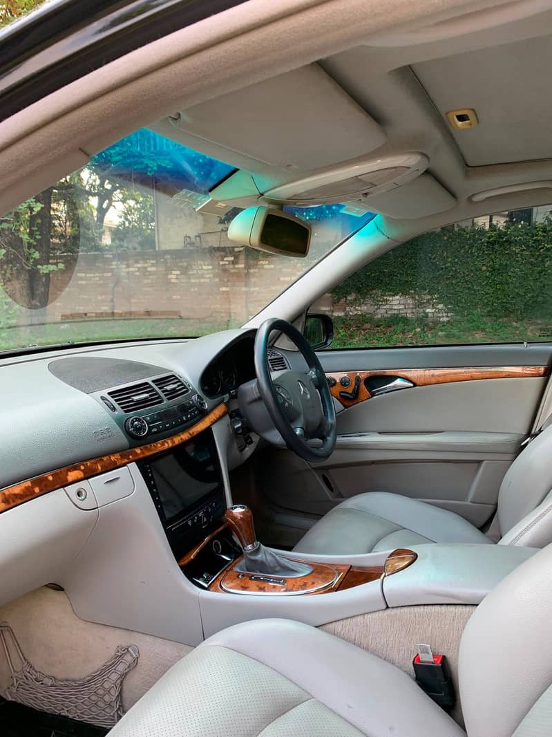 Mercedes E Class 2004 11