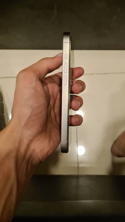 Apple iPhone 15 Pro