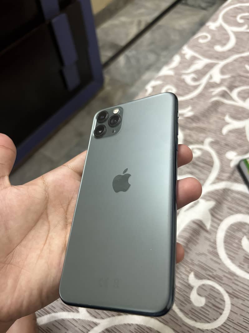 Apple iPhone 11 Pro Max 8