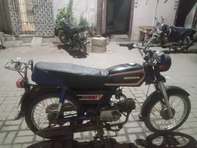 Honda 82