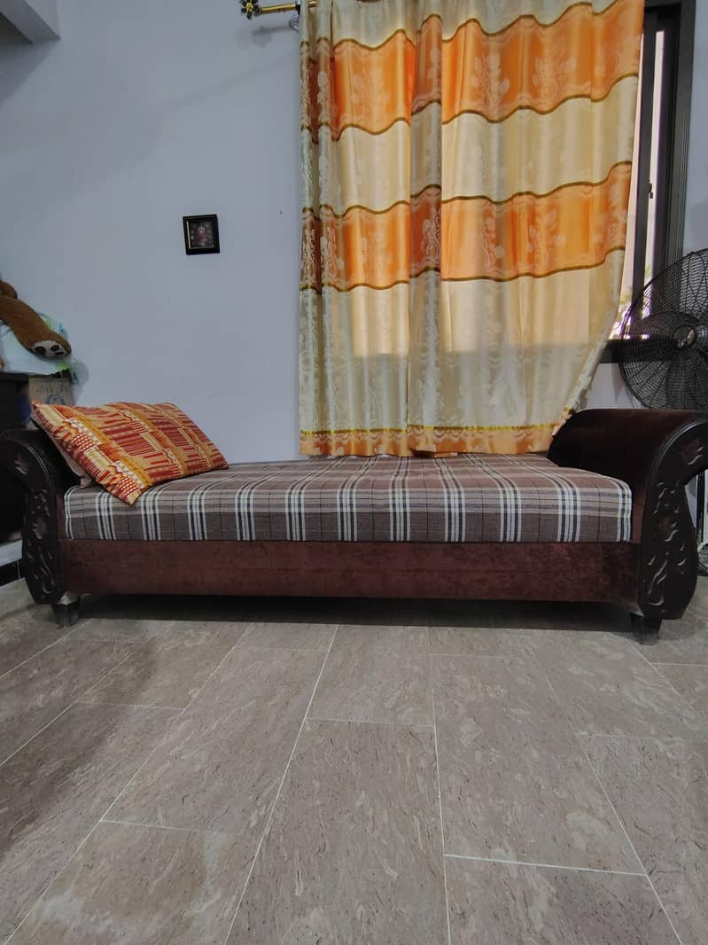 SOFACOMBED AVAILABLE 1